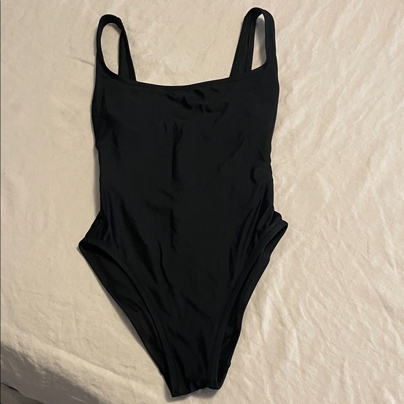 Madewell Classic Black One-Piece Swimsuit - Picture 3 of 5